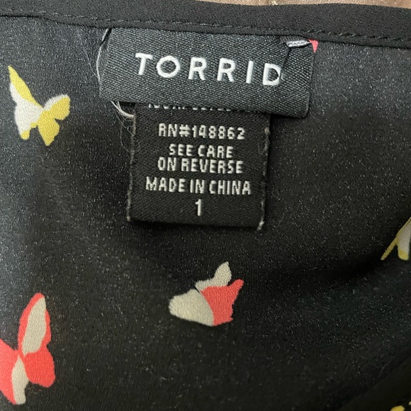 Torrid Geogette Butterfly Top - Picture 7 of 7